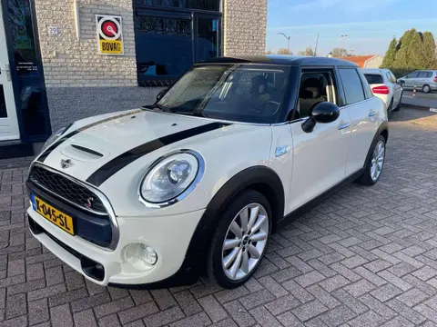 Used MINI COOPER Petrol 2017 Ad 