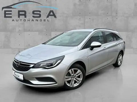 Used OPEL ASTRA Diesel 2018 Ad Germany