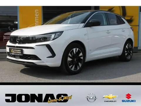 Used OPEL GRANDLAND Hybrid 2022 Ad 