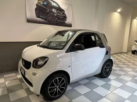 Annonce SMART FORTWO Essence 2018 d'occasion 