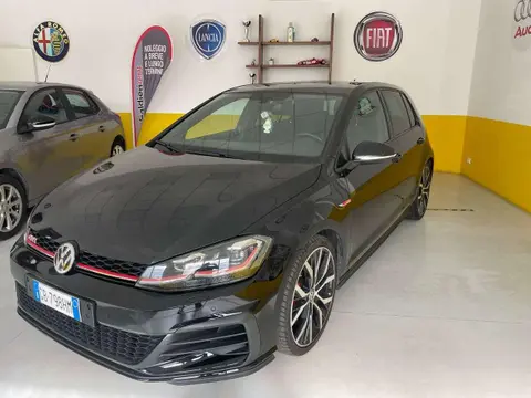 Used VOLKSWAGEN GOLF Petrol 2018 Ad 