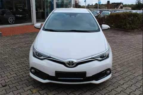 Used TOYOTA AURIS Petrol 2016 Ad 