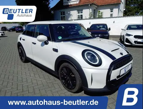 Annonce MINI COOPER Essence 2023 d'occasion Allemagne