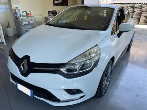 Used RENAULT CLIO Petrol 2016 Ad 