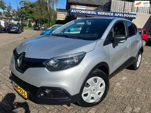 Annonce RENAULT CAPTUR Essence 2016 d'occasion 