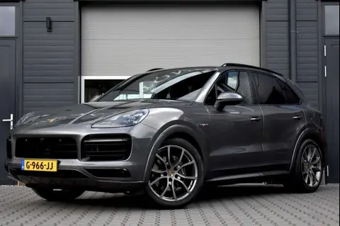 Used PORSCHE CAYENNE Hybrid 2019 Ad 