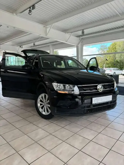 Used VOLKSWAGEN TIGUAN Petrol 2018 Ad 