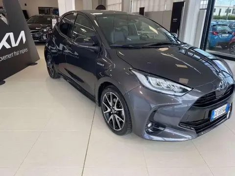 Used TOYOTA YARIS Hybrid 2020 Ad 