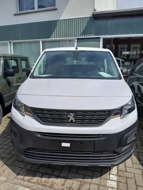 Used PEUGEOT RIFTER Petrol 2024 Ad 