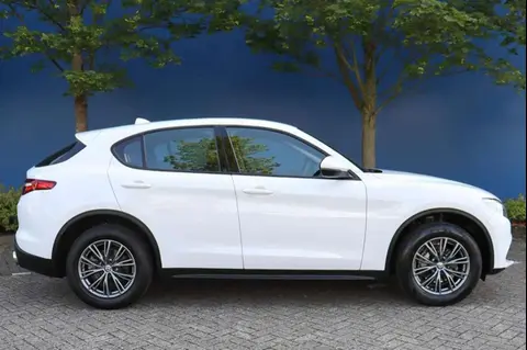 Annonce ALFA ROMEO STELVIO Essence 2018 d'occasion 