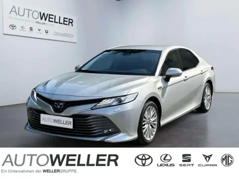 Used TOYOTA CAMRY Hybrid 2019 Ad 