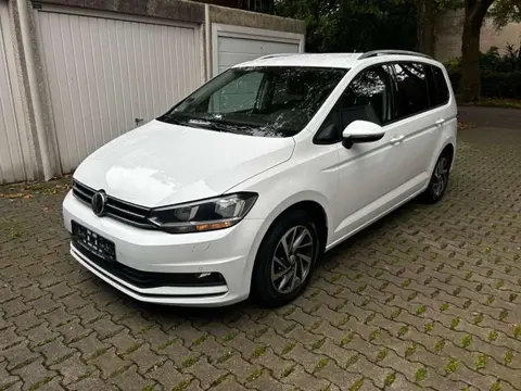 Used VOLKSWAGEN TOURAN Petrol 2018 Ad 