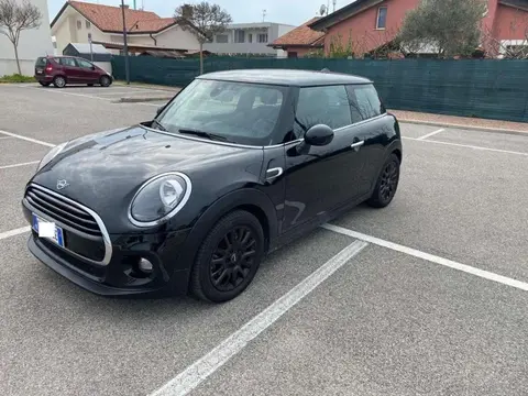 Used MINI COOPER Diesel 2018 Ad 