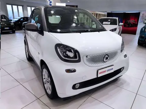 Annonce SMART FORTWO Essence 2019 d'occasion 