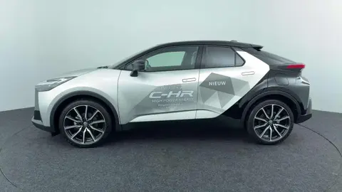 Used TOYOTA C-HR Hybrid 2023 Ad 