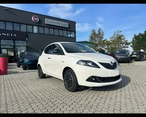 Used LANCIA YPSILON Hybrid 2024 Ad 