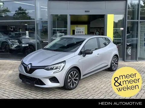 Annonce RENAULT CLIO Essence 2023 d'occasion 