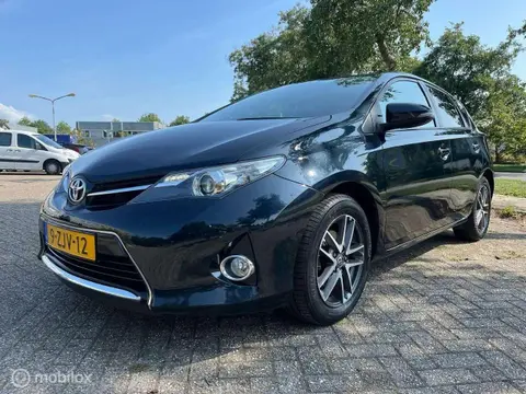 Used TOYOTA AURIS Petrol 2015 Ad 