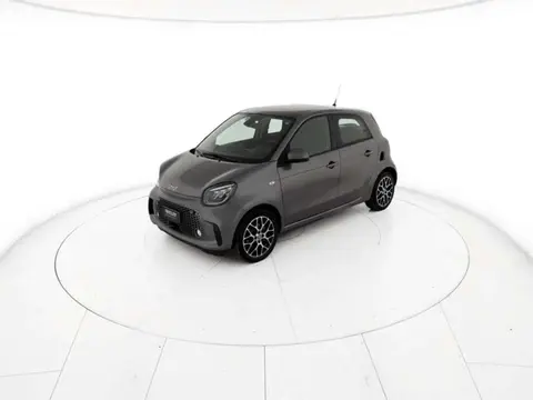 Used SMART FORFOUR Electric 2021 Ad 