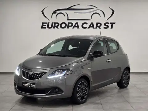 Used LANCIA YPSILON Hybrid 2022 Ad 