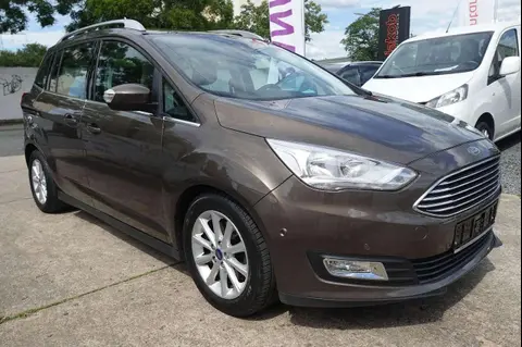 Used FORD GRAND C-MAX Petrol 2016 Ad 