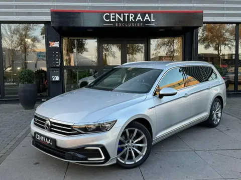 Used VOLKSWAGEN PASSAT Hybrid 2020 Ad 