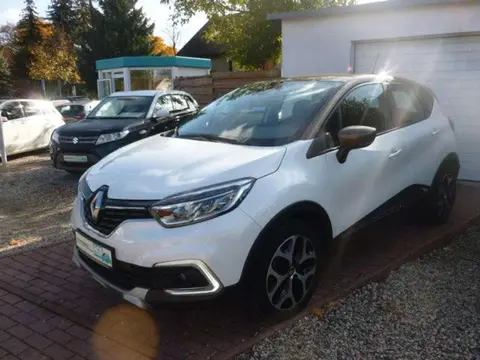 Used RENAULT CAPTUR Petrol 2018 Ad 