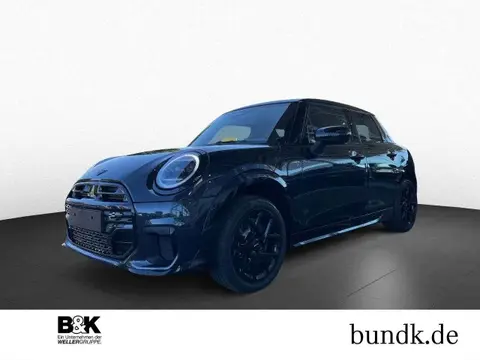 Used MINI COOPER Petrol 2024 Ad 