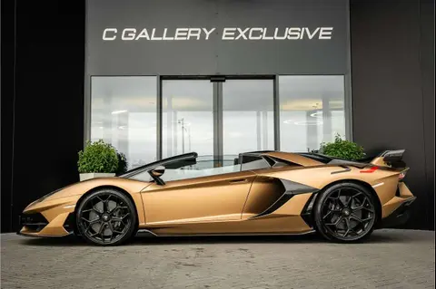 Used LAMBORGHINI AVENTADOR Petrol 2021 Ad 