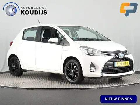 Used TOYOTA YARIS Hybrid 2016 Ad 