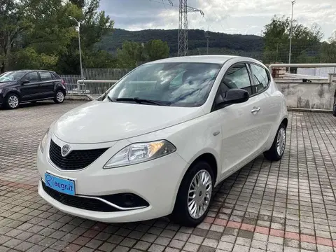 Annonce LANCIA YPSILON Essence 2017 d'occasion 