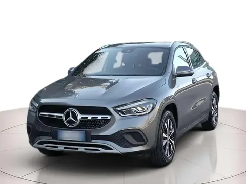 Used MERCEDES-BENZ CLASSE GLA Hybrid 2021 Ad 