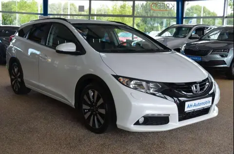 Used HONDA CIVIC Petrol 2015 Ad 