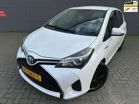 Used TOYOTA YARIS Hybrid 2016 Ad 