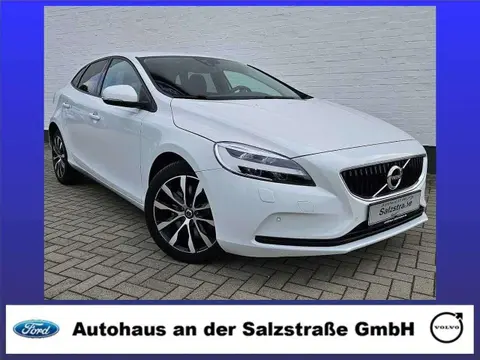 Annonce VOLVO V40 Essence 2019 d'occasion 