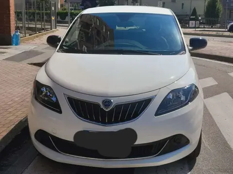 Used LANCIA YPSILON Hybrid 2022 Ad 