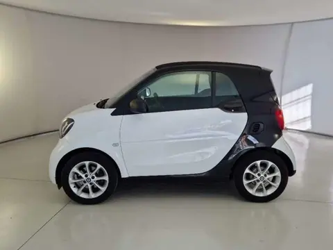 Annonce SMART FORTWO Essence 2017 d'occasion 