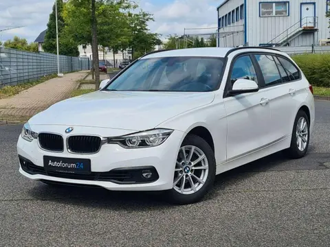 Used BMW SERIE 3 Petrol 2018 Ad 