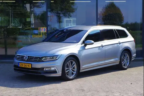 Annonce VOLKSWAGEN PASSAT Essence 2019 d'occasion 