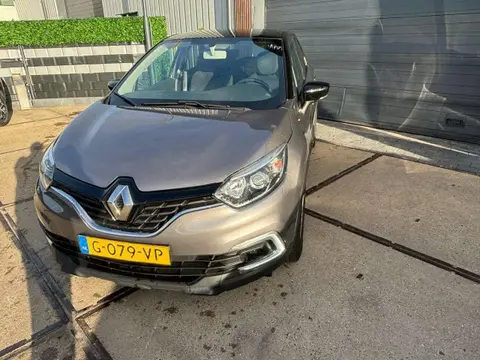 Annonce RENAULT CAPTUR Essence 2019 d'occasion 