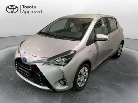 Used TOYOTA YARIS Hybrid 2018 Ad 