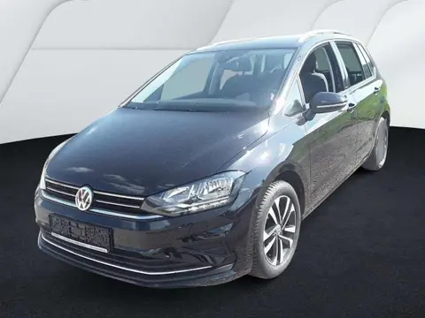 Used VOLKSWAGEN GOLF Petrol 2019 Ad 