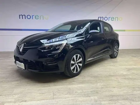 Used RENAULT CLIO Hybrid 2021 Ad 