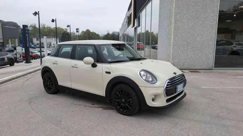 Annonce MINI ONE Diesel 2016 d'occasion 