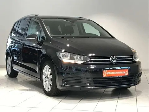 Used VOLKSWAGEN TOURAN Petrol 2021 Ad 