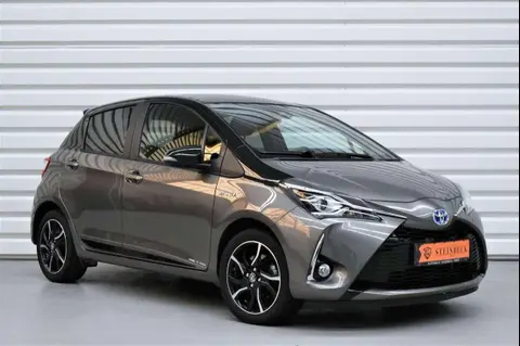 Used TOYOTA YARIS Hybrid 2018 Ad 