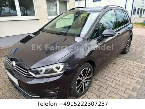 Used VOLKSWAGEN GOLF Petrol 2015 Ad 