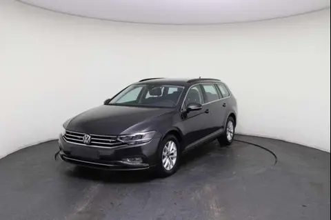 Used VOLKSWAGEN PASSAT Petrol 2023 Ad 