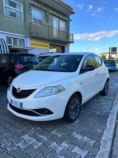 Annonce LANCIA YPSILON Diesel 2017 d'occasion 