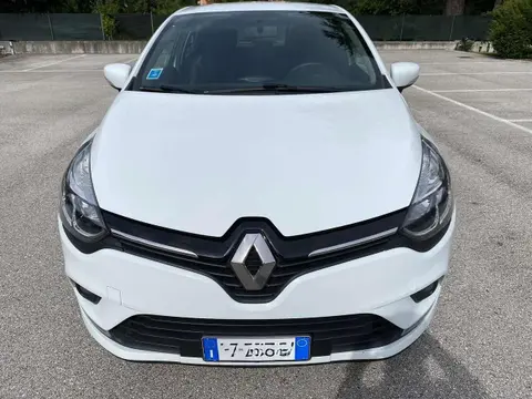 Used RENAULT CLIO LPG 2019 Ad 